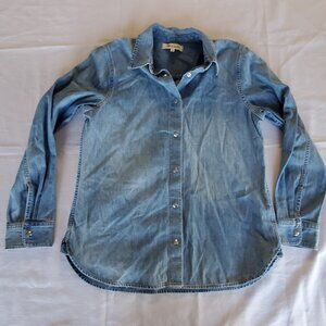 Madewell Denim Shirt Women's Medium Chambray Long Sleeved snap button
